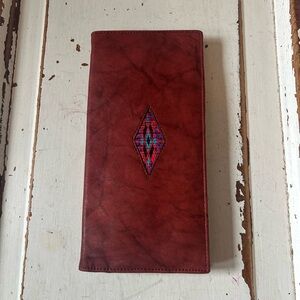 Elegant Maroon Leather Wallet with Embroidered Detail